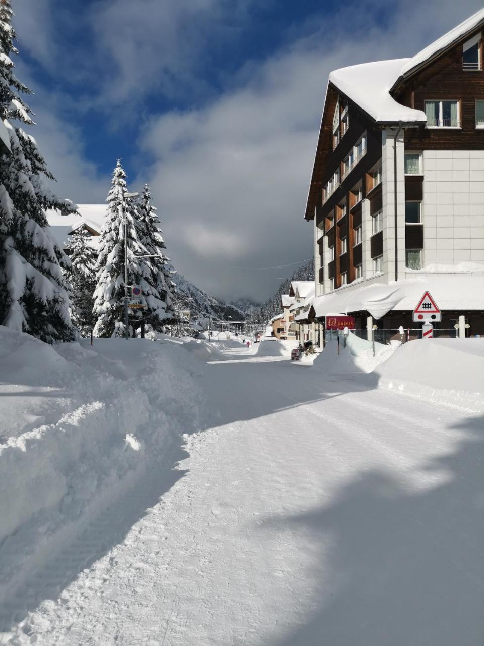 Hotel Piz Badus Andermatt Exterior foto